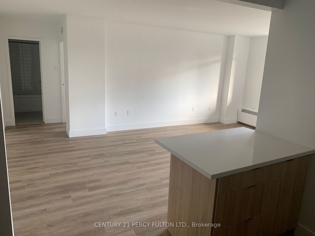 409 - 2 Park Vista Dr