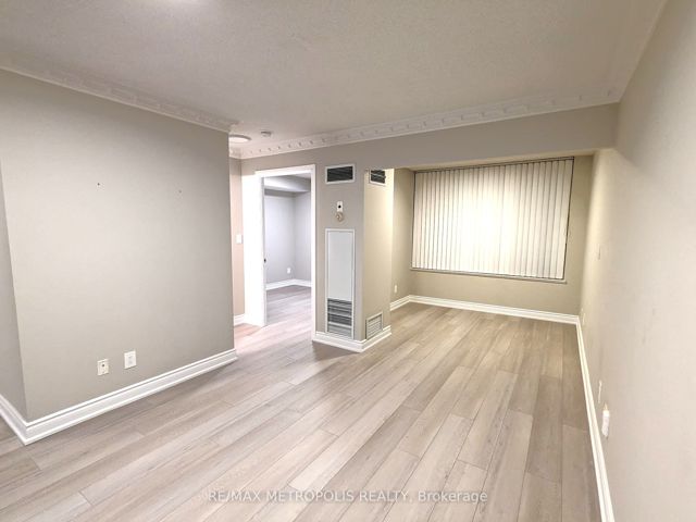 832 - 68 Corporate Dr