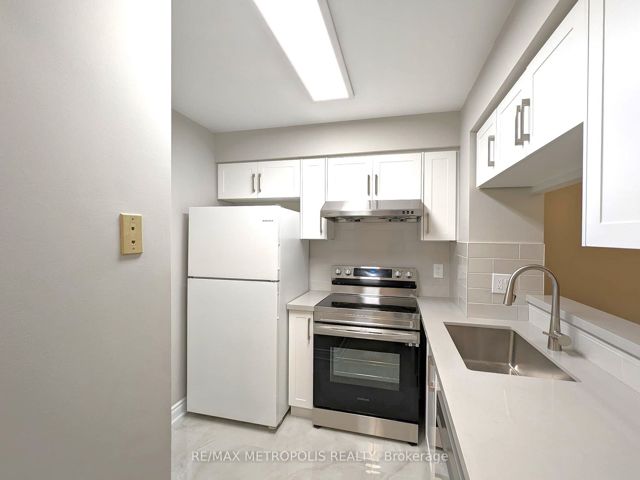 832 - 68 Corporate Dr