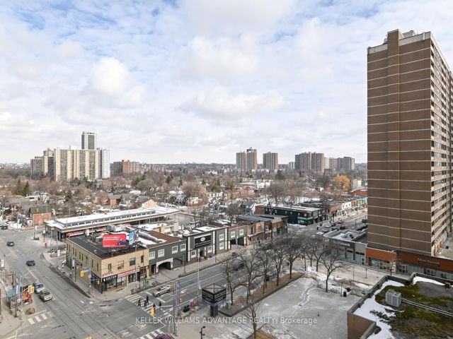 907 - 286 Main St