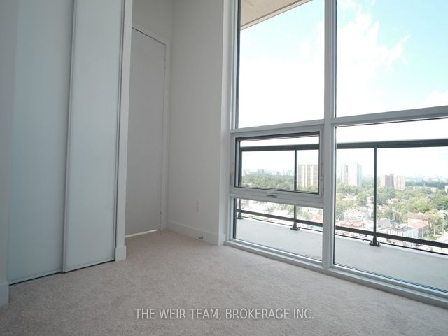 1218 - 8 Trent Ave