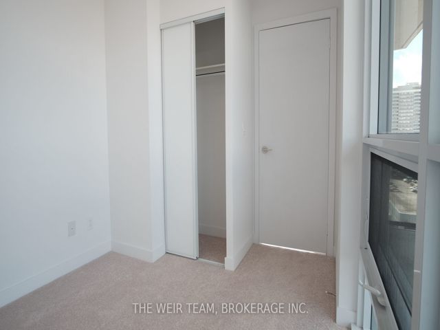 1218 - 8 Trent Ave