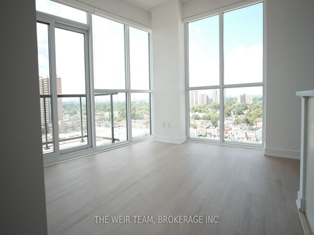 1218 - 8 Trent Ave