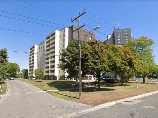 807 - 3420 Eglinton Ave E