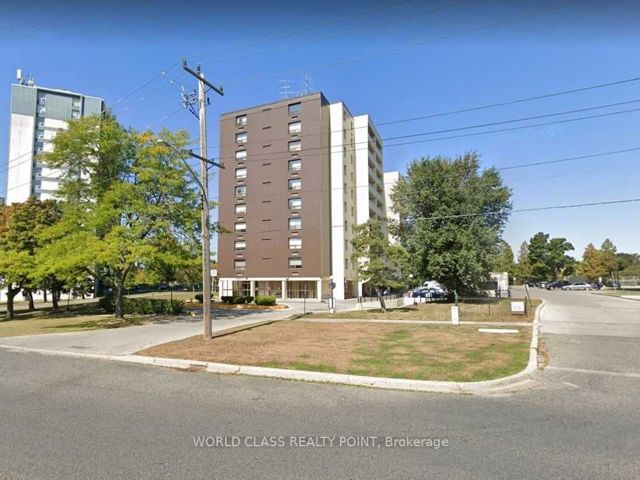 807 - 3420 Eglinton Ave E