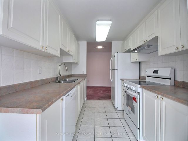 513 - 188 Bonis Ave