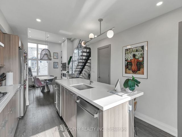 9 - 169 Jones Ave