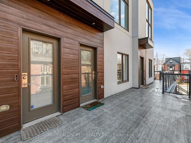 9 - 169 Jones Ave
