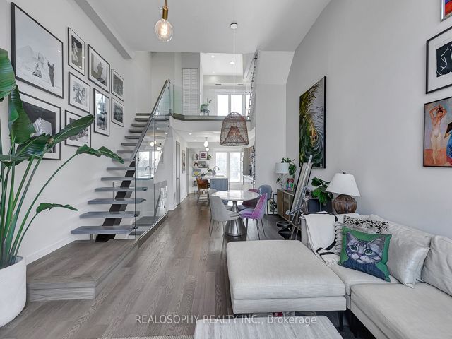 9 - 169 Jones Ave