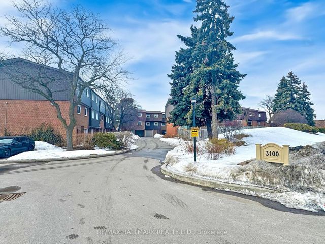 8 - 3100 Kingston Rd