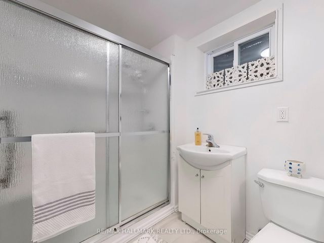 8 - 3100 Kingston Rd