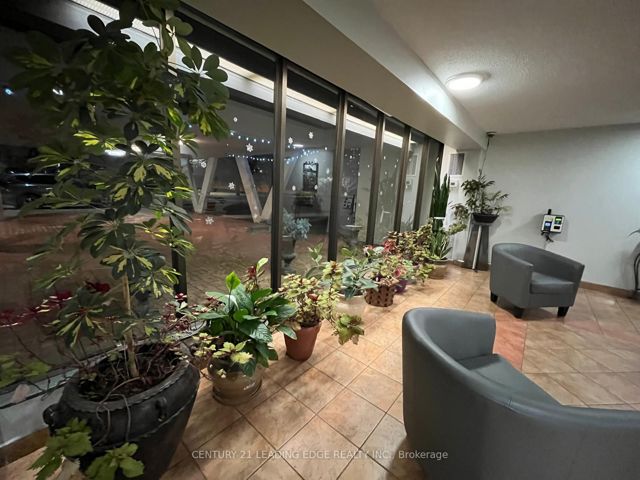 1712 - 301 Prudential Dr