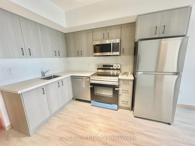 A711 - 3445 Sheppard Ave E