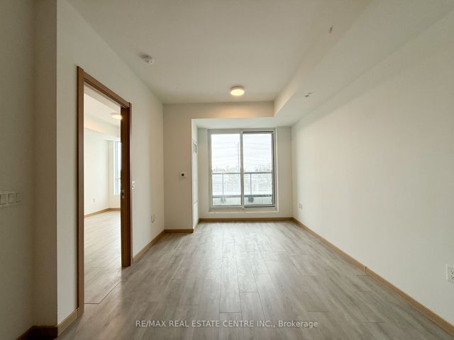 B209 - 3429 Sheppard Ave E