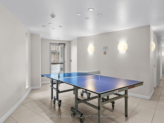 2115 - 36 Lee Centre Dr