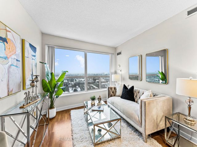 2115 - 36 Lee Centre Dr