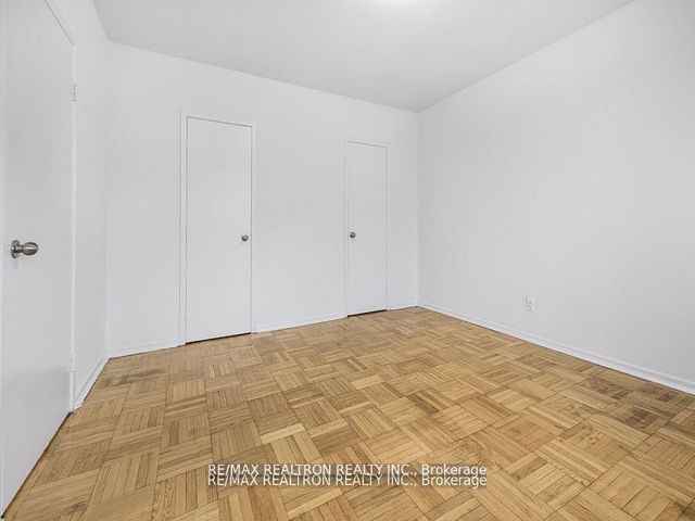 10 - 156 Kingston Rd