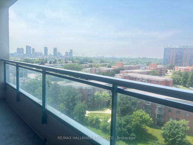 1112 - 4725 Sheppard Ave E