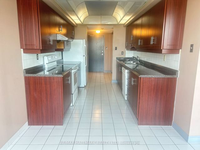 1112 - 4725 Sheppard Ave E