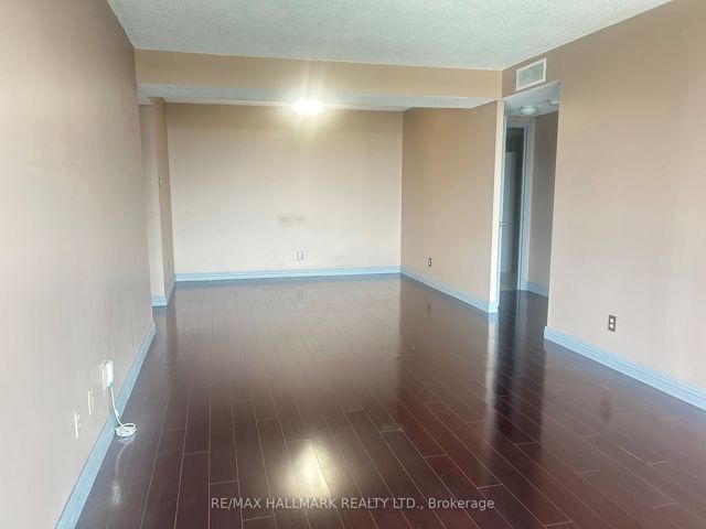 1112 - 4725 Sheppard Ave E
