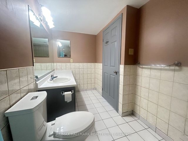 1112 - 4725 Sheppard Ave E