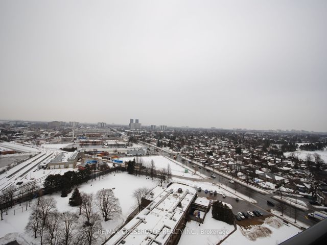 2107 - 68 Grangeway Ave