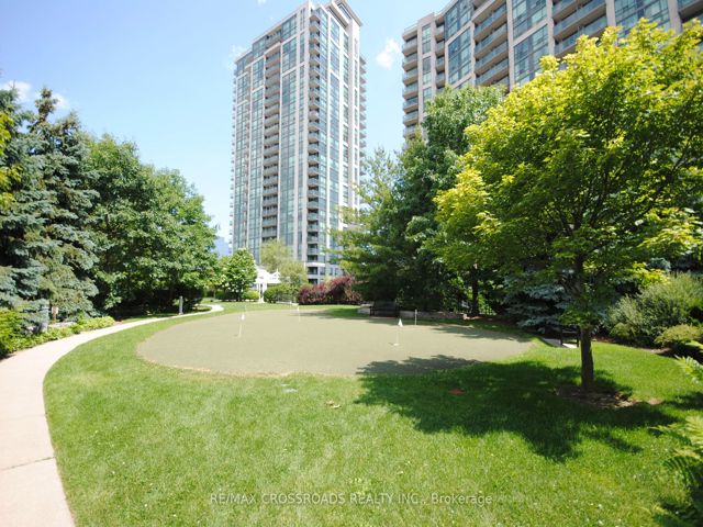 2107 - 68 Grangeway Ave