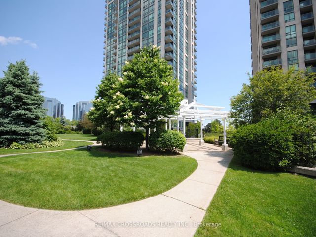 2107 - 68 Grangeway Ave