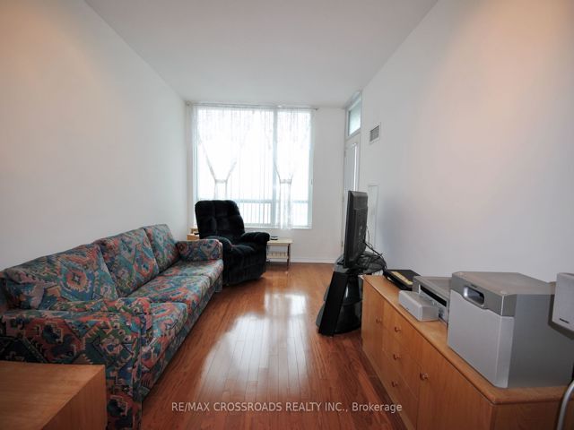 2107 - 68 Grangeway Ave