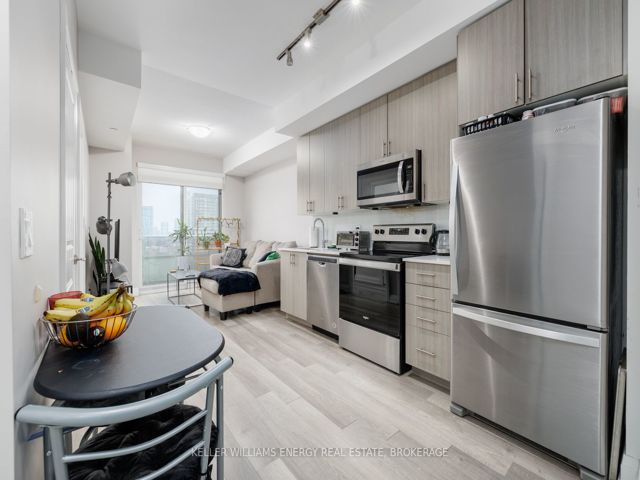 705 - 3121 Sheppard Ave E