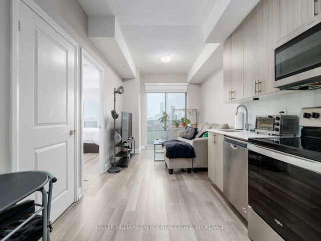 705 - 3121 Sheppard Ave E