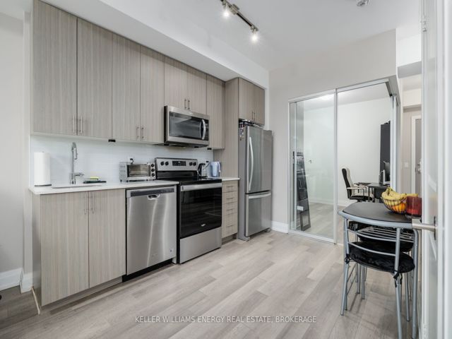 705 - 3121 Sheppard Ave E