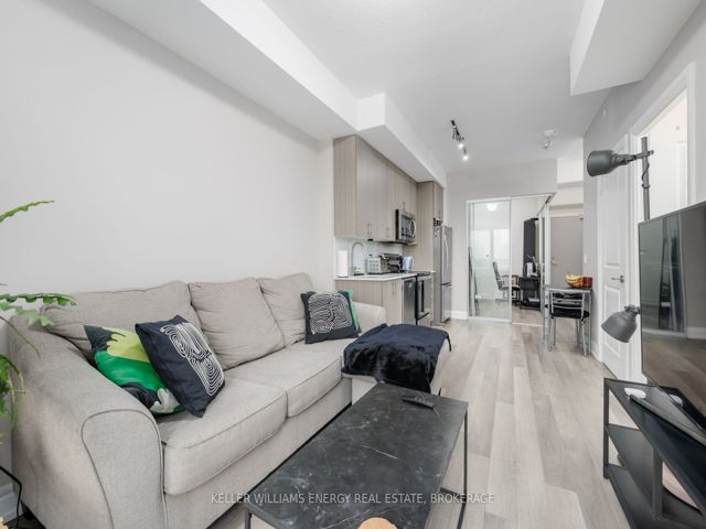 705 - 3121 Sheppard Ave E