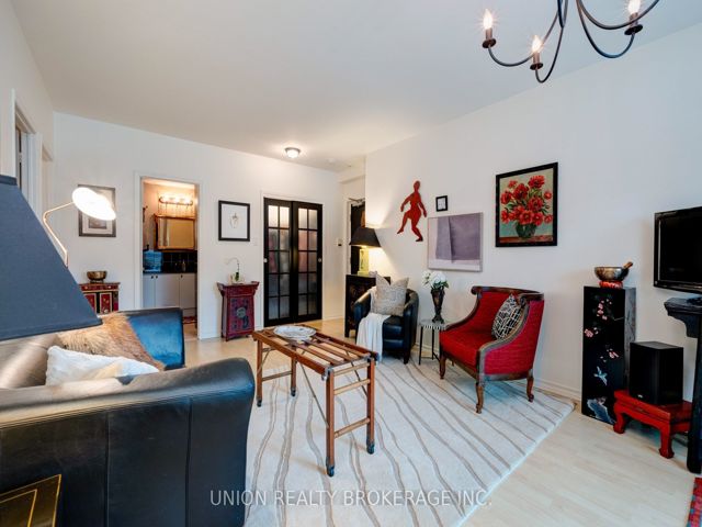 102 - 1715 Kingston Rd