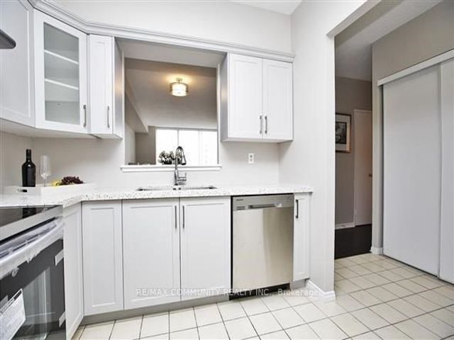 1008 - 430 Mclevin Ave