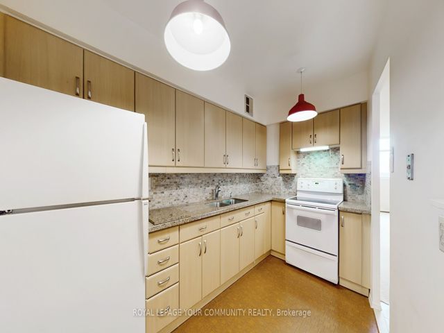 1212 - 2050 Bridletowne Circ