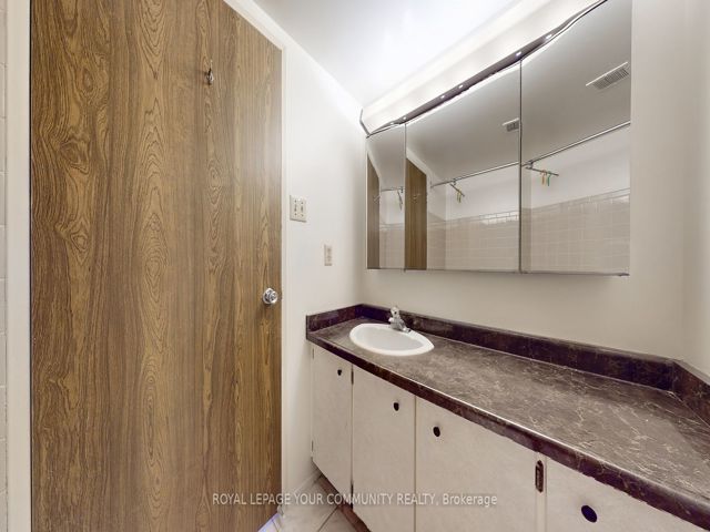 1212 - 2050 Bridletowne Circ