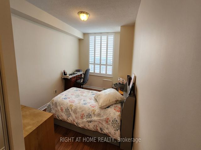 823 - 1883 Mcnicoll Ave
