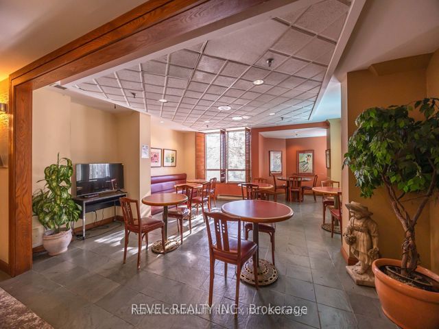 3539 - 68 Corporate Dr N