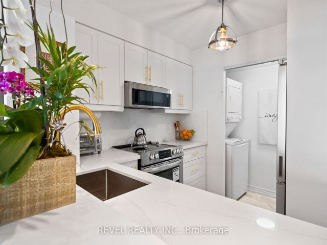 3539 - 68 Corporate Dr N