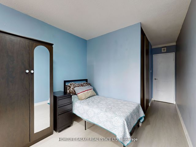 304 - 25 Silver Springs Blvd