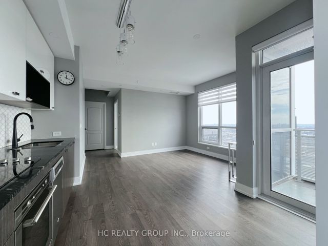 3303 - 255 Village Green Sq