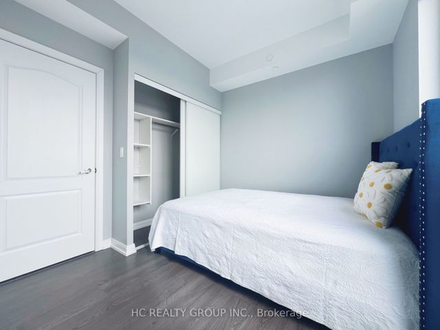 3303 - 255 Village Green Sq