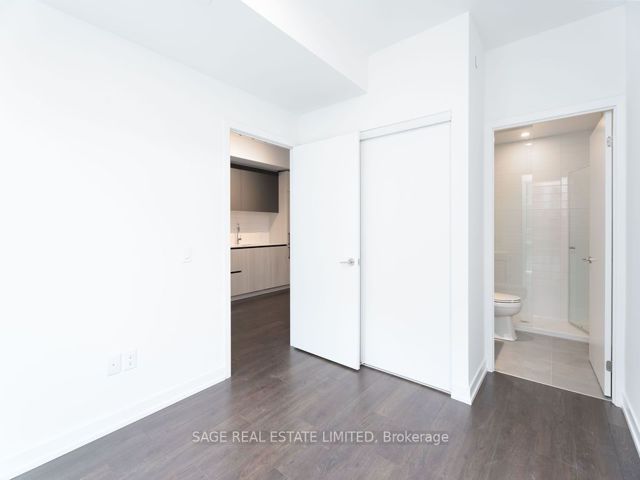 310 - 150 Logan Ave