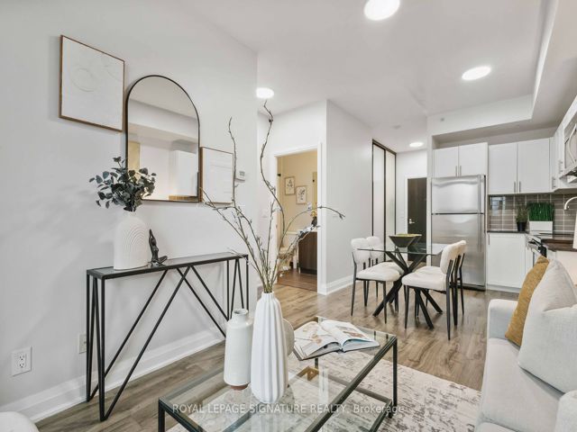 212 - 3520 Danforth Ave