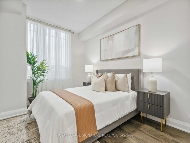 212 - 3520 Danforth Ave
