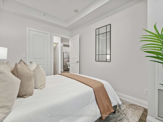 212 - 3520 Danforth Ave