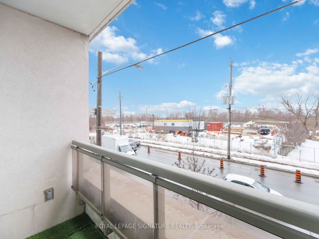 212 - 3520 Danforth Ave