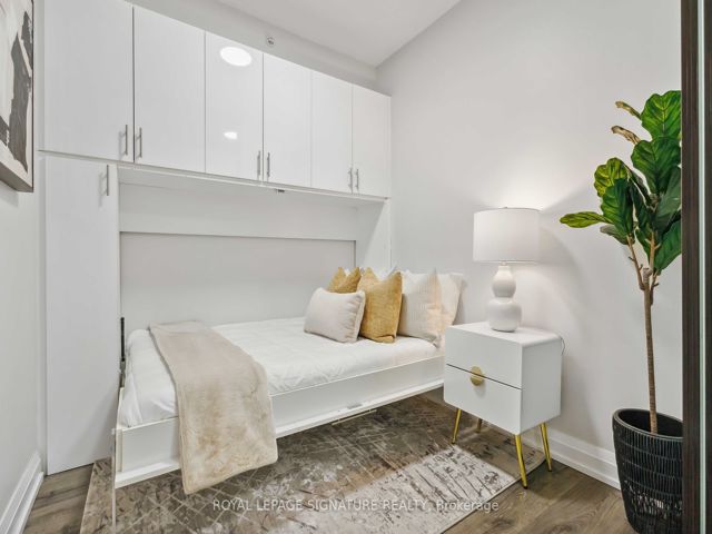212 - 3520 Danforth Ave