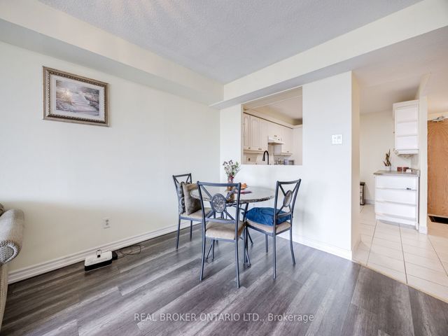 608 - 4727 Sheppard Ave E